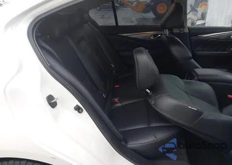 2015 Infiniti Q50 Base z USA, uszkodzony, nr VIN JN1BV7AR1FM393866